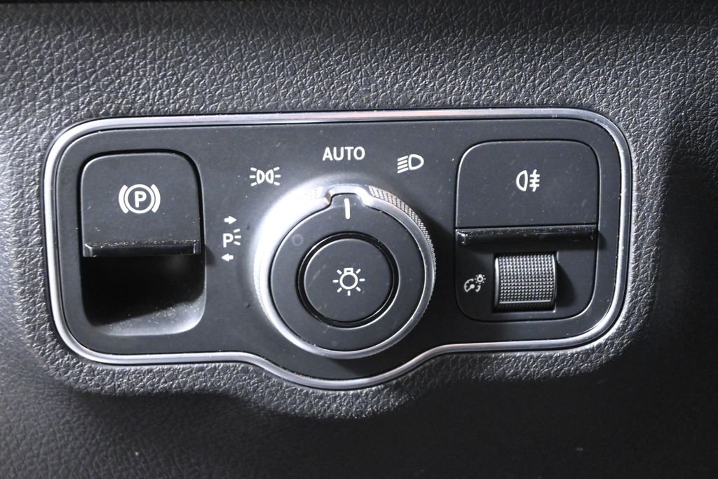 Certified Used 2024 Starling Blue Metallic Mercedes-Benz GLB 250 image 26