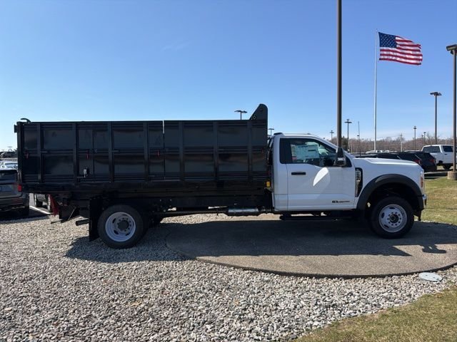 New 2024 Oxford White Ford F-550® XL image 5