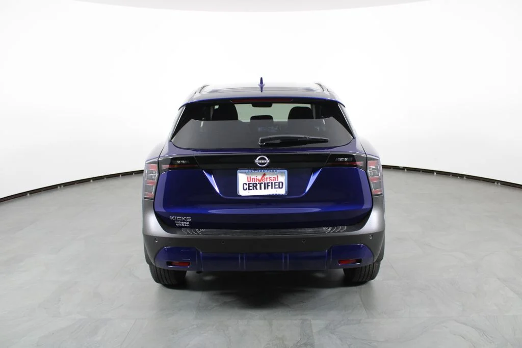 2025 Nissan Kicks SV - Photo 11