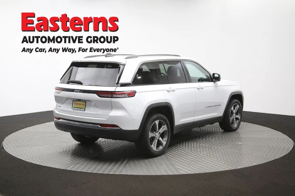 Used 2023 White Jeep 4xe image 44