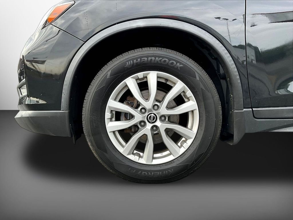 Used 2017 Black Nissan SV image 33