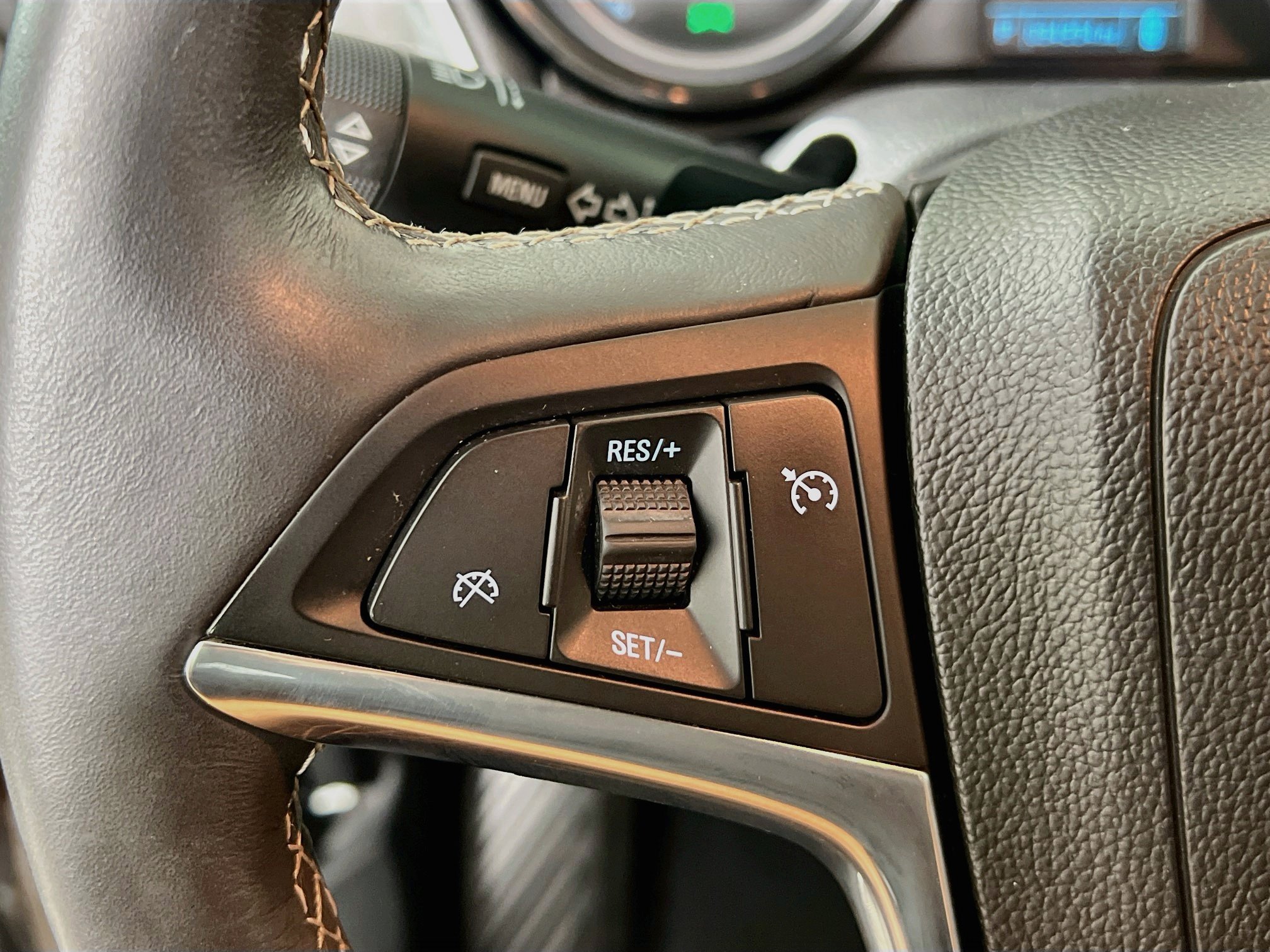 Used 2013 Deep Espresso Brown Metallic Buick CONVENIENCE image 13