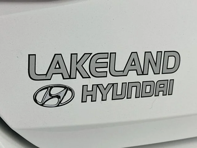 New 2026 White Hyundai SE image 24