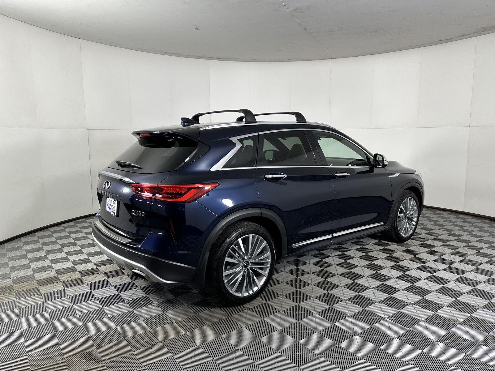 Used 2023 Hermosa Blue INFINITI AUTOGRAPH image 8