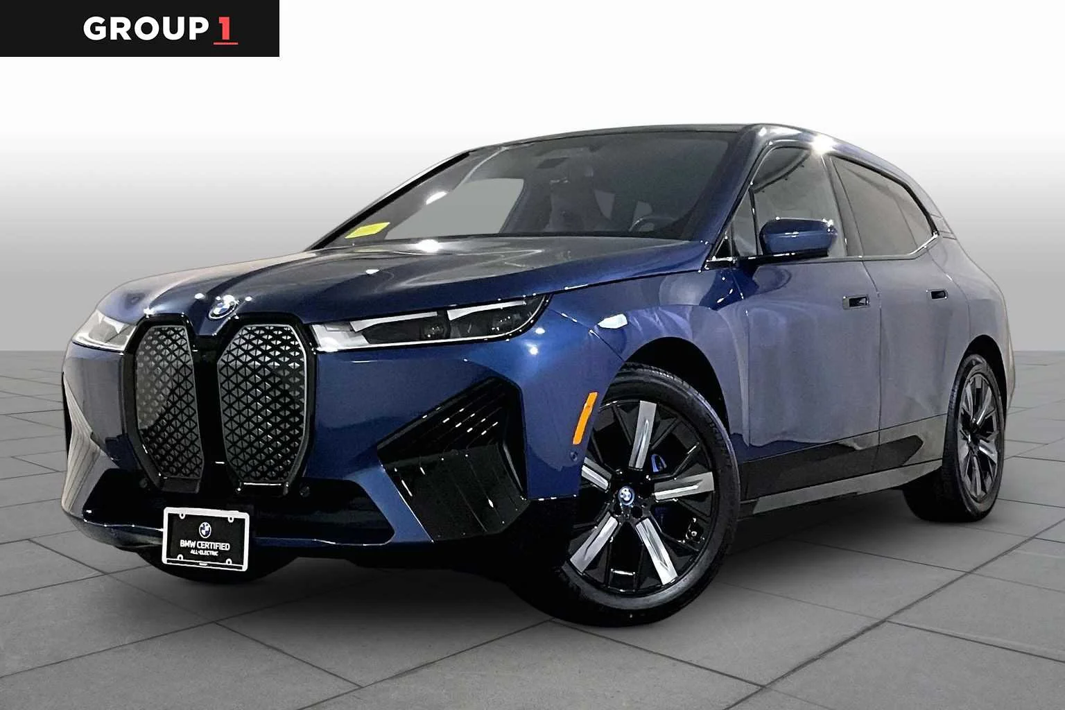2024 BMW iX xDrive50's photo