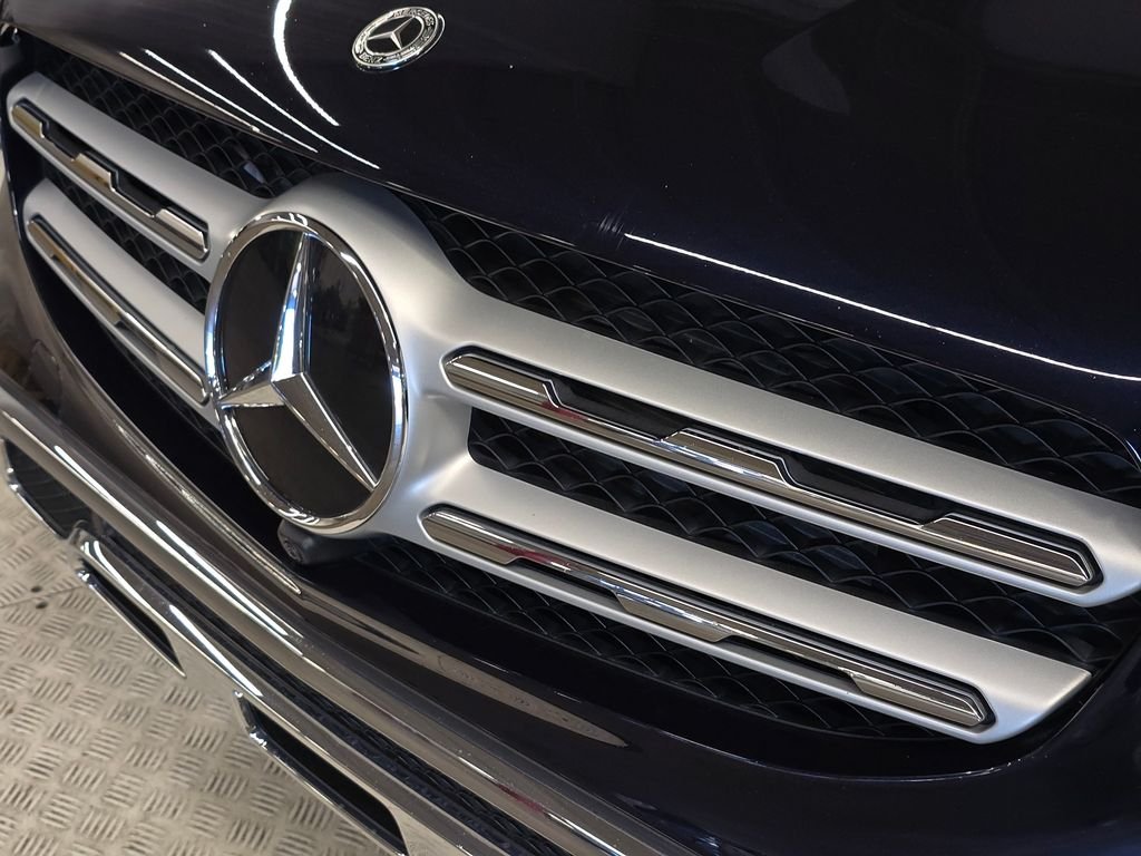 Used 2021 Blue Mercedes-Benz GLC 300 image 12