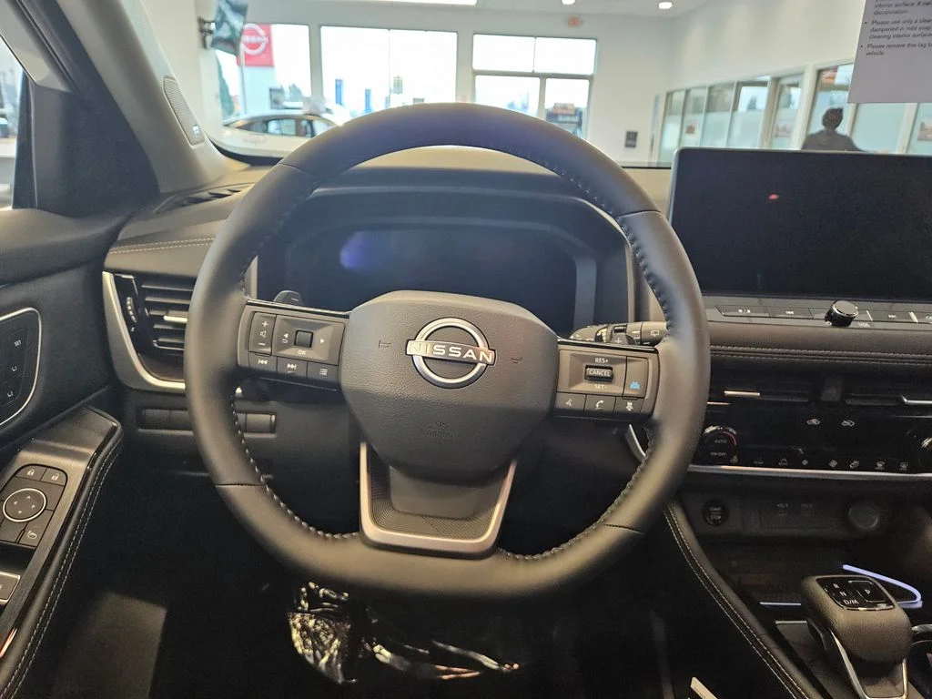New 2026 Everest White Pearl TriCoat Nissan Platinum image 16