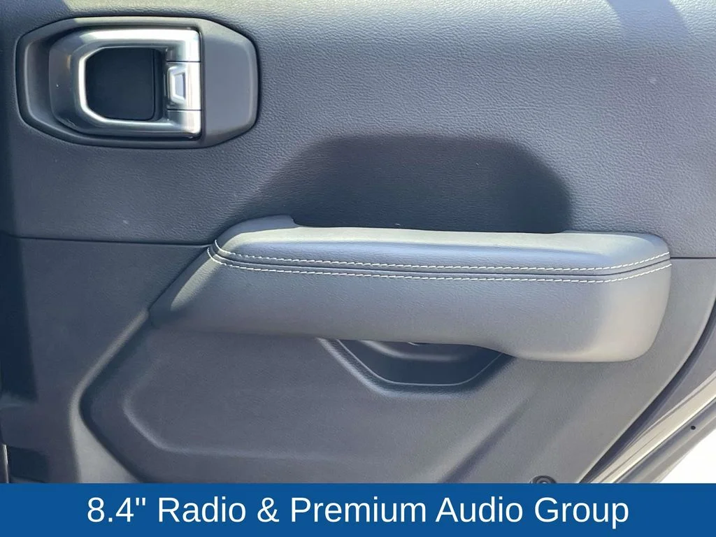 Used 2021 Gray Jeep Unlimited Sahara image 18