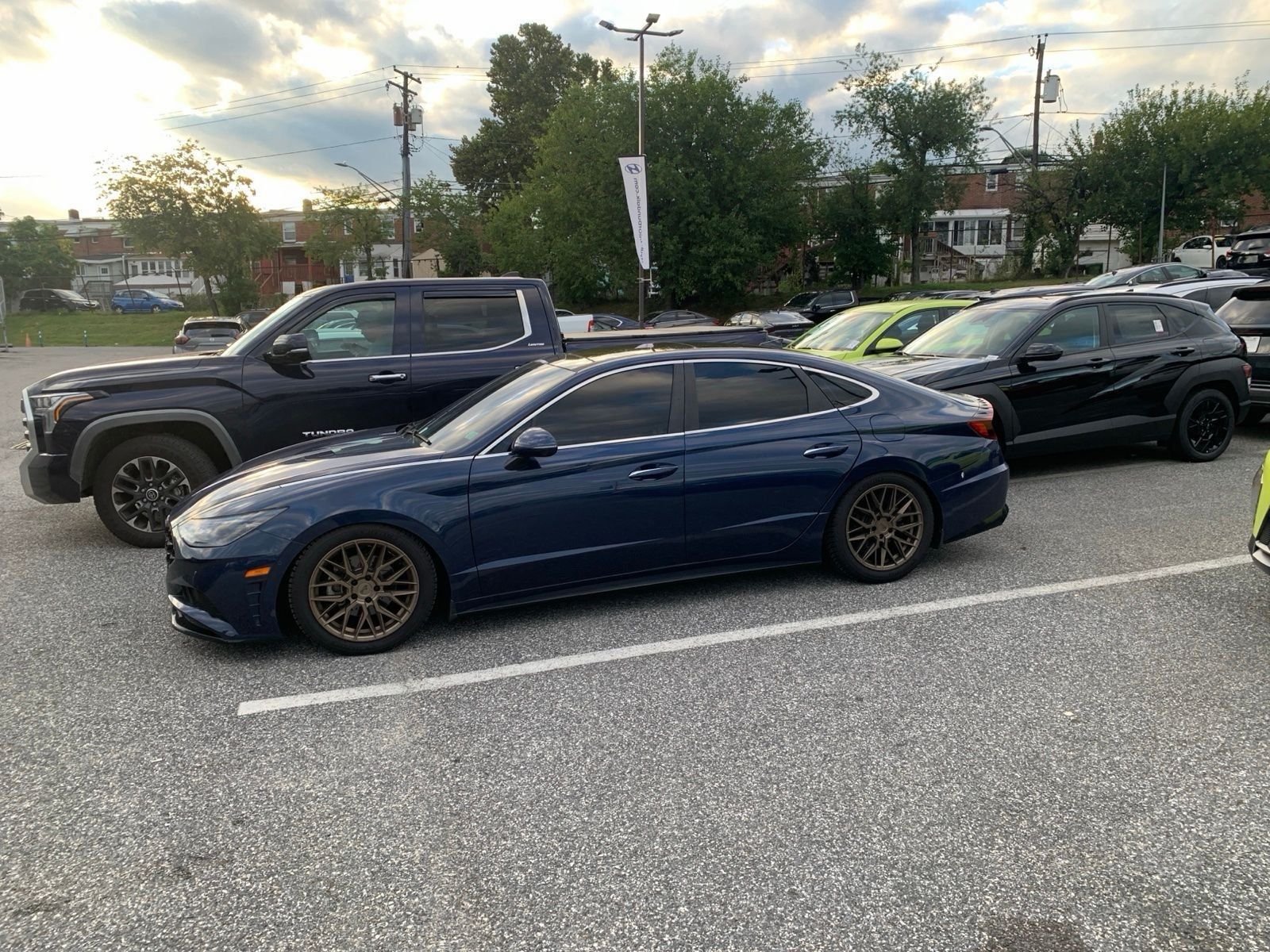 Used 2022 Blue Hyundai Limited image 6