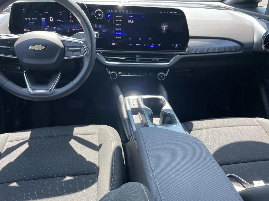 Used 2025 Riptide Blue Metallic Chevrolet LT image 15