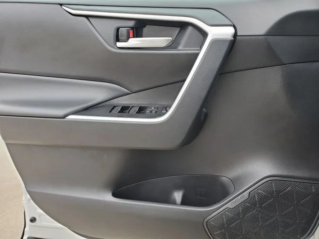 Certified Used 2025 White Toyota XLE image 20