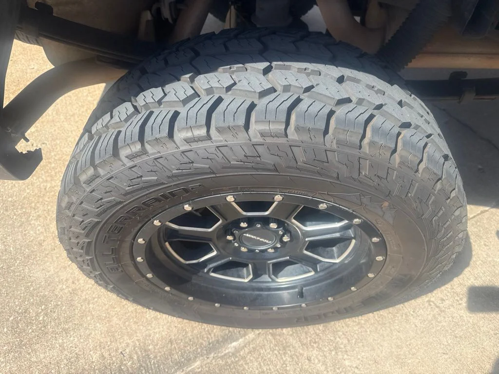 Used 2017 Gray Ford Lariat image 4