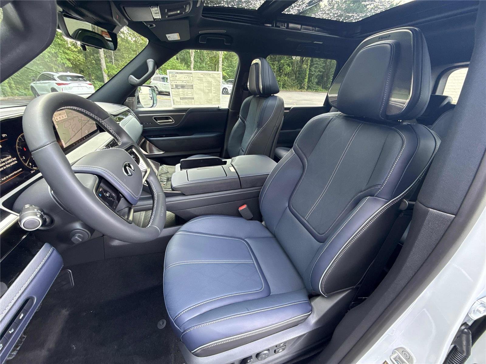 New 2027 RADIANT WHITE INFINITI Sport 4WD image 11
