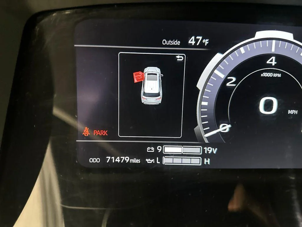 Used 2024 Pearl Toyota Capstone image 19