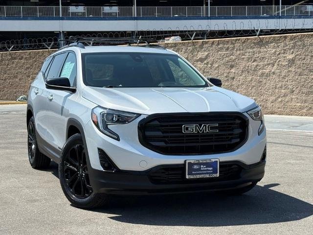Certified Used 2020 Quicksilver Metallic GMC  image 3