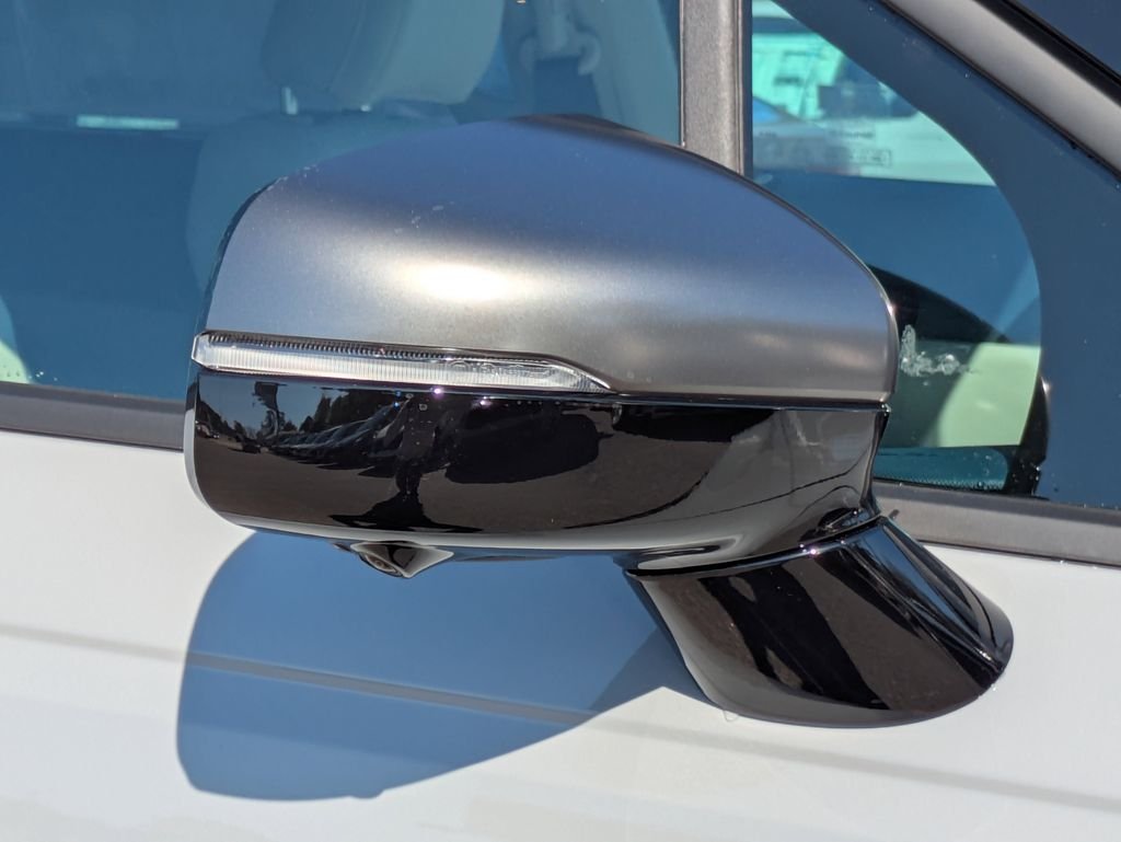 New 2026 Ceramic Silver Kia SX image 11