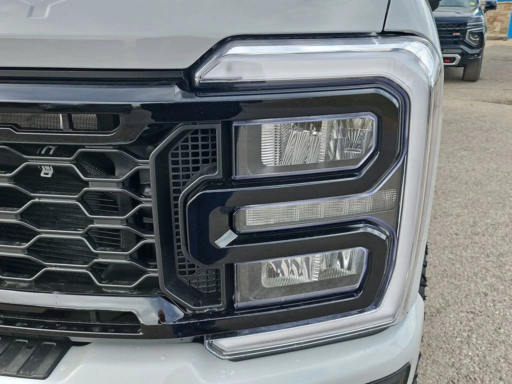 New 2026 Avalanche Ford F-250® Lariat® image 18