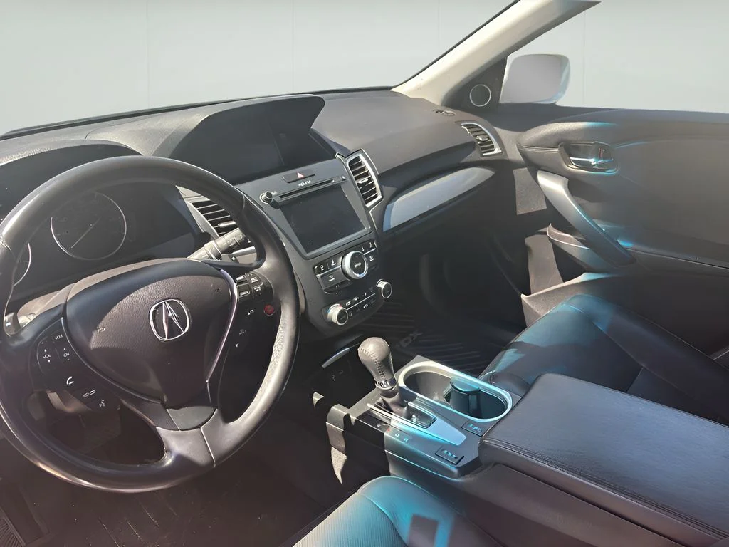 Used 2018 White Diamond Pearl Acura w/Technology Pkg image 6