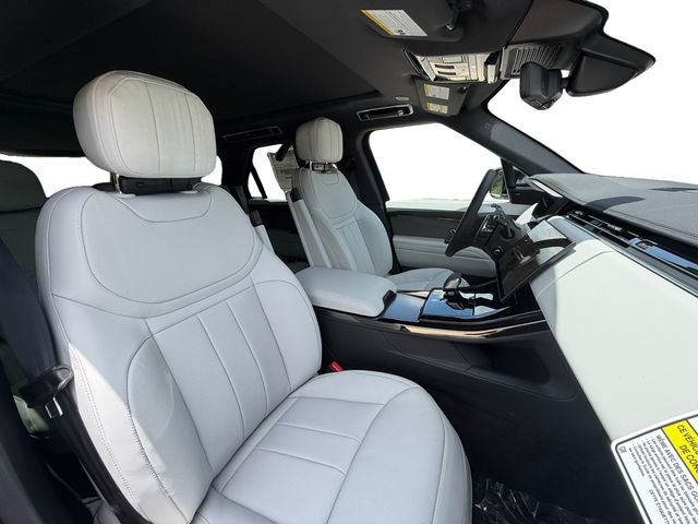 New 2026 Borasco Grey Land Rover SE image 16