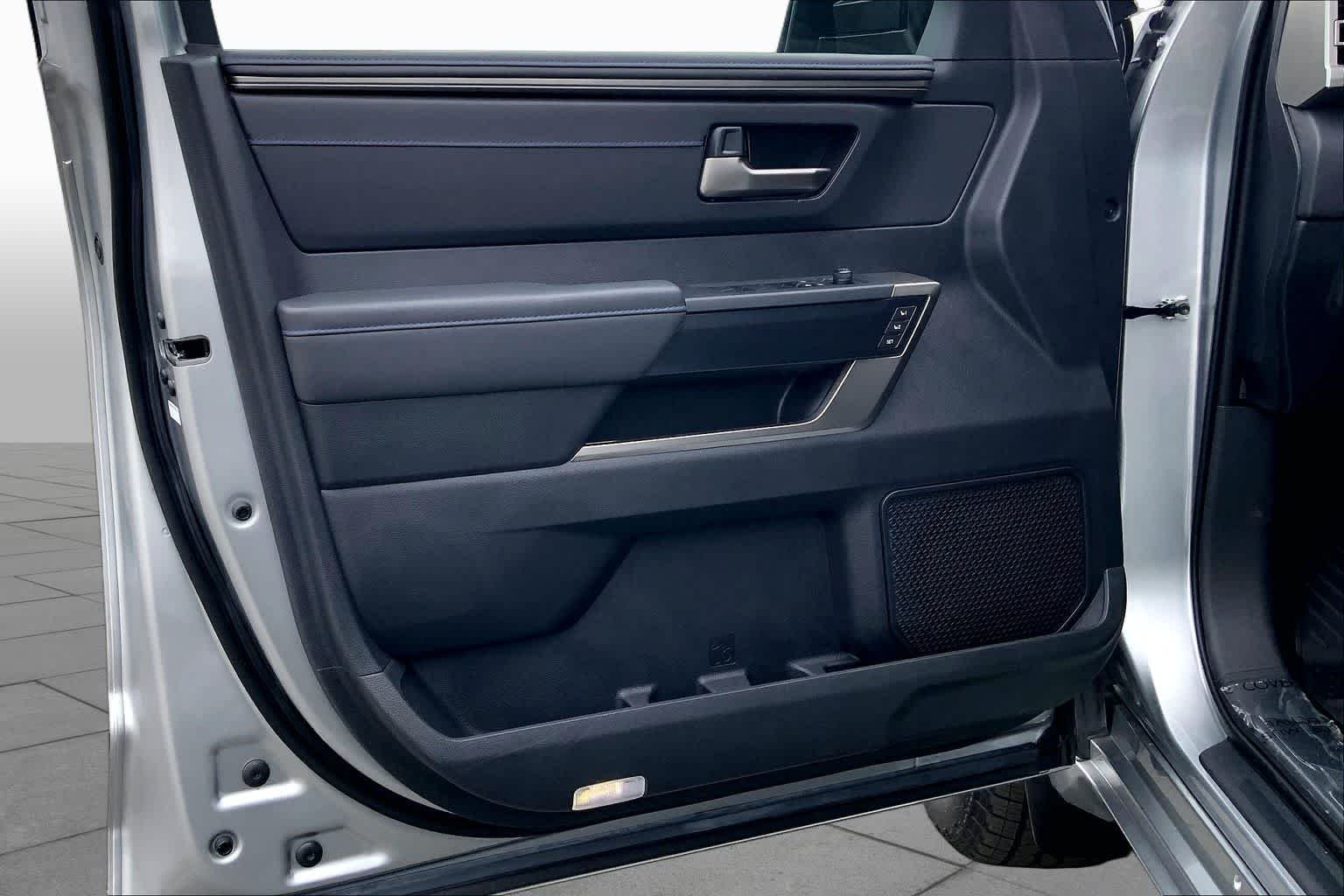 2026 Toyota Tundra Platinum - Photo 10
