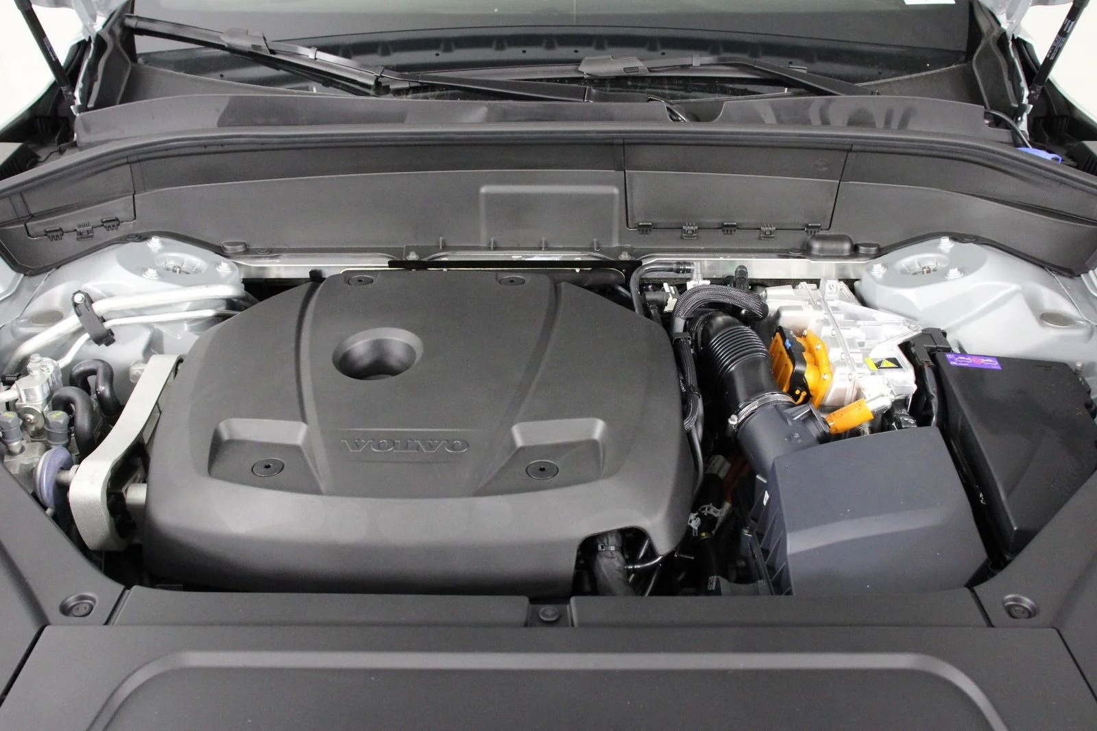 2026 Volvo XC90 Plus - Photo 12