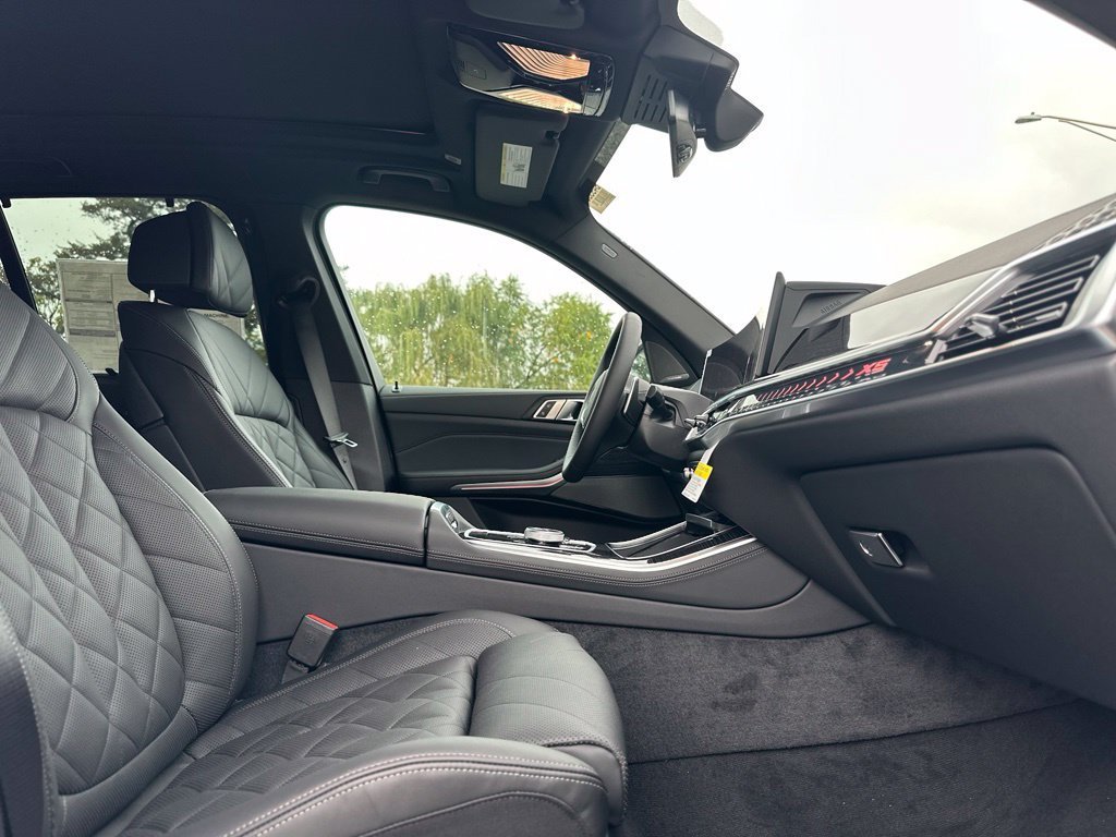 New 2026 Alpine White BMW xDrive40i image 25