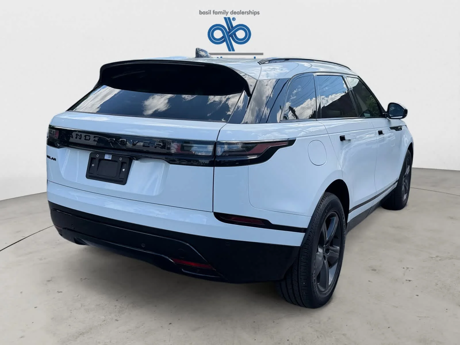 2025 Land Rover Range Rover Velar Dynamic SE - Photo 6