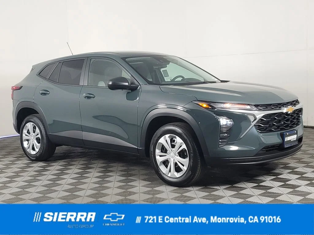2026 Chevrolet Trax LS's photo