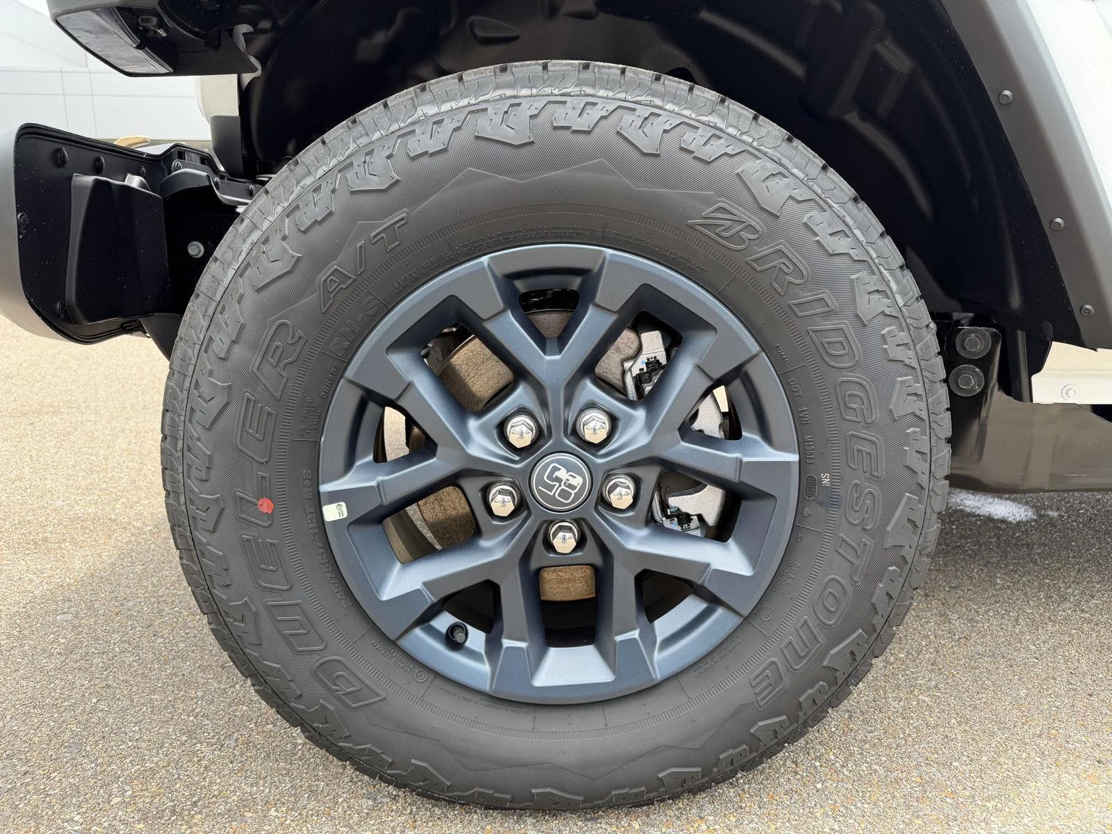 New 2026 Bright White Clearcoat Jeep 85th Anniversary Edition image 28