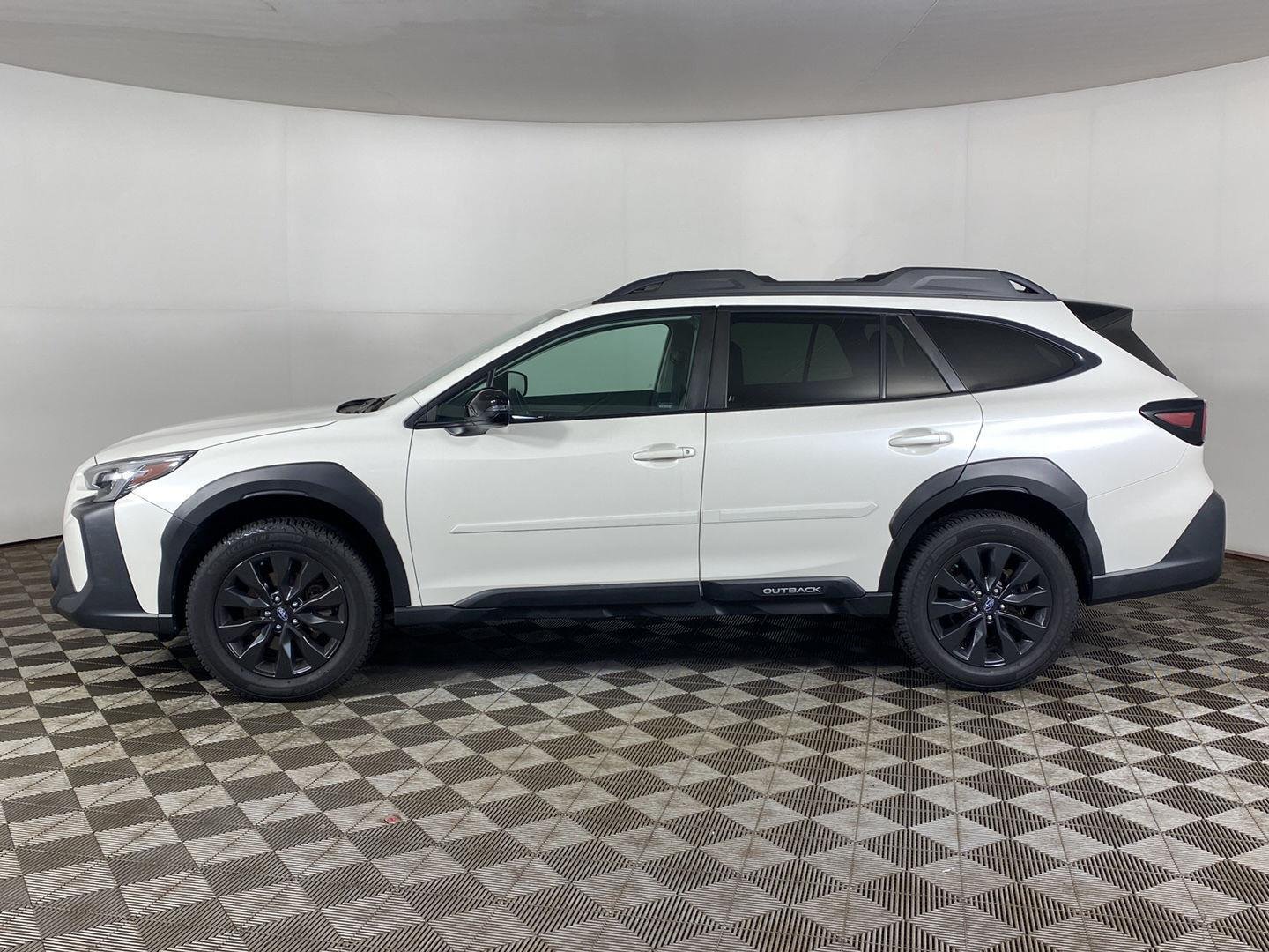 Used 2023 Crystal White Pearl Subaru Onyx Edition image 8