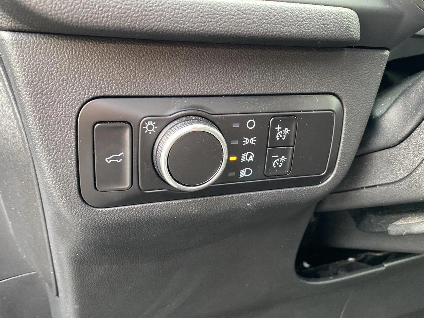 Used 2023 Carbonized Gray Ford Active image 16