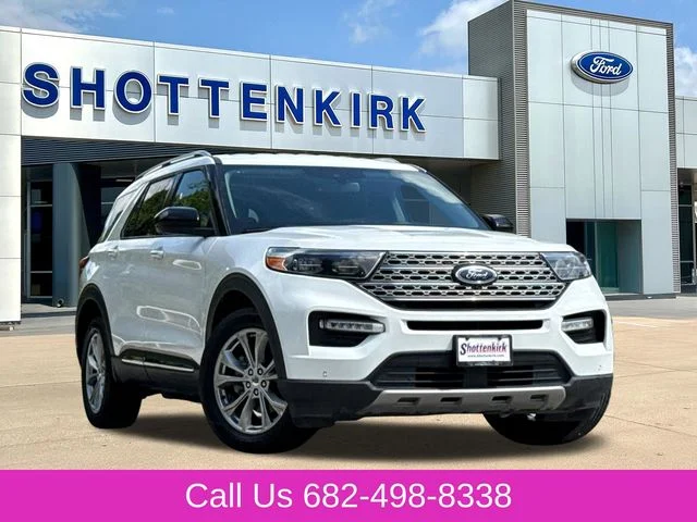 Used 2023 White Ford Limited image 1