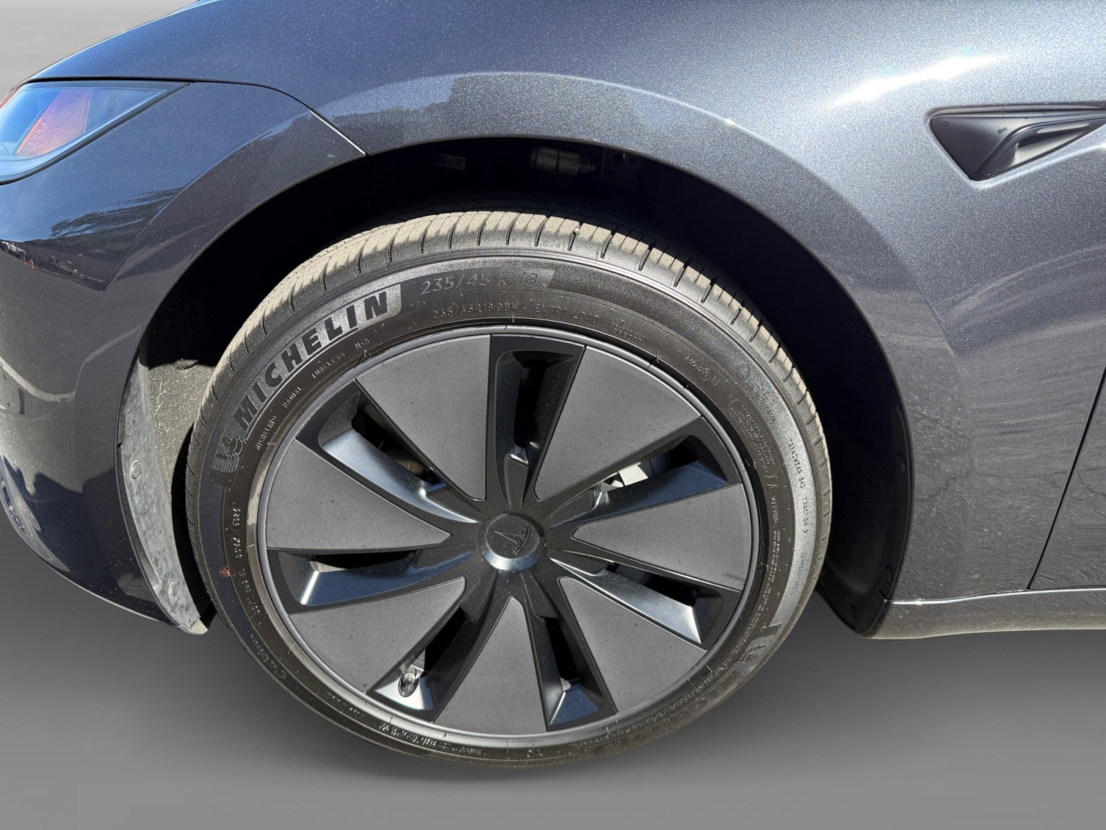 Used 2025 Stealth Grey Tesla Long Range image 9