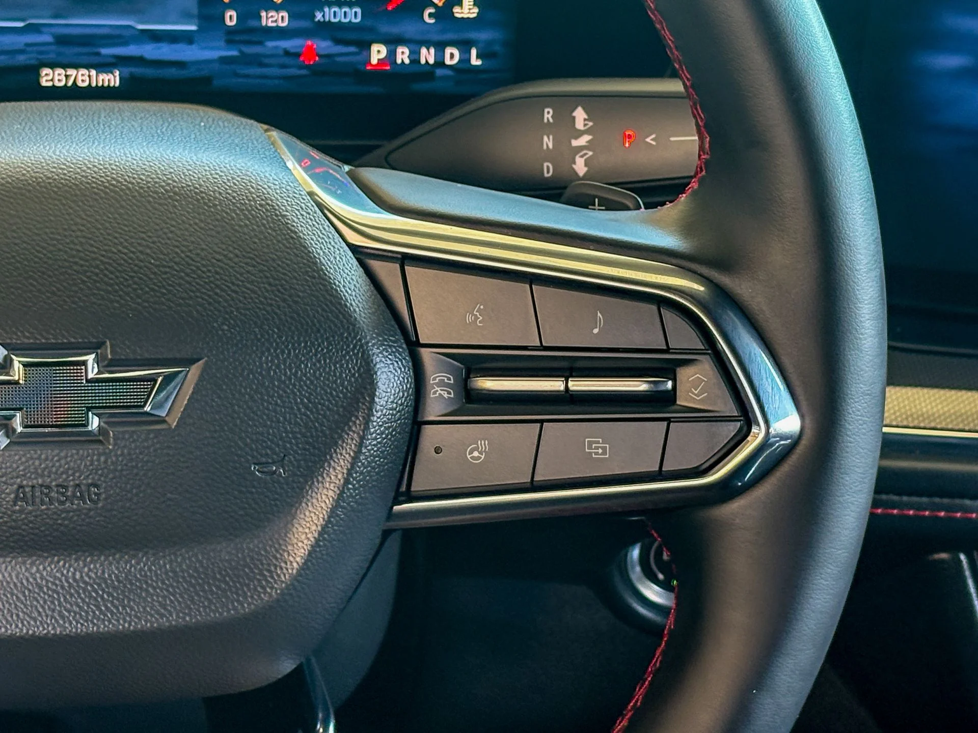 Used 2025 Gray Chevrolet RST image 33