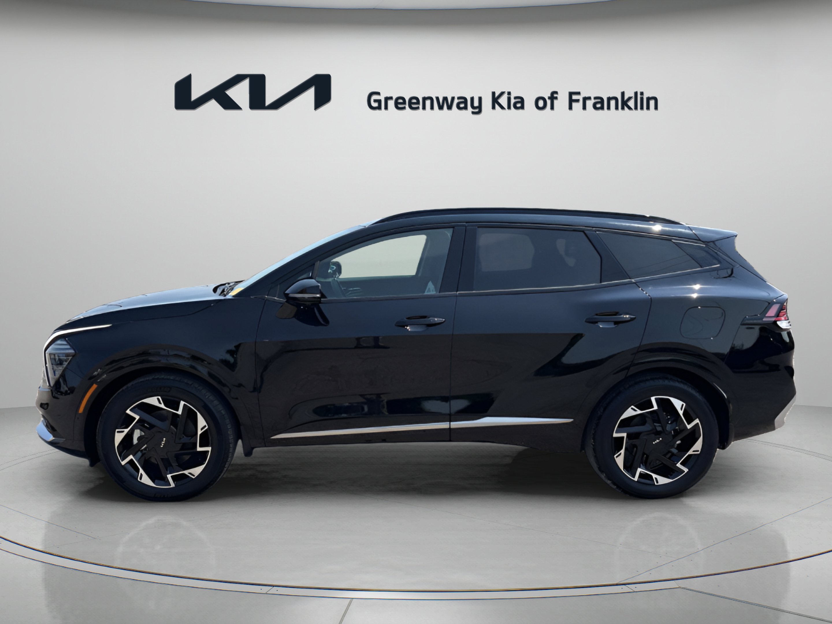 Used 2024 Ebony Black Kia SX-Prestige image 4