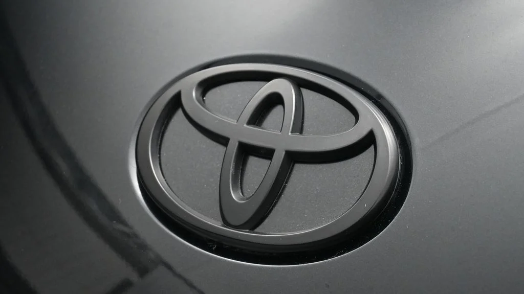 Used 2026 Black Toyota 3.0 image 18