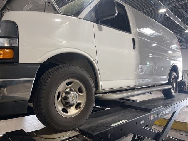 2021 Chevrolet Express 2500 Work Van HD's photo
