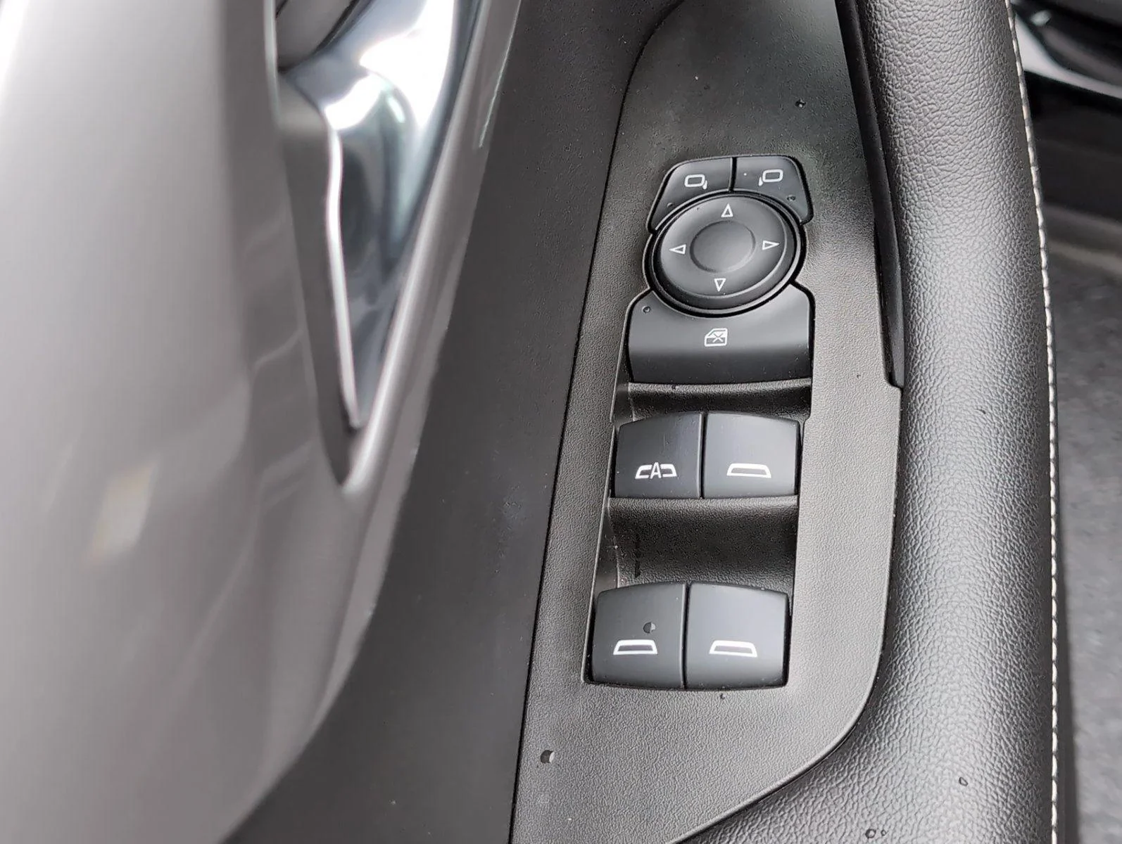 Used 2023 Black Chevrolet 3LT image 20