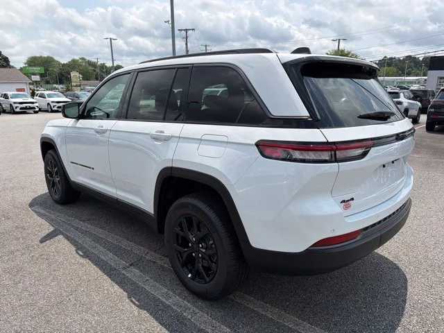 New 2026 White Jeep Altitude image 5