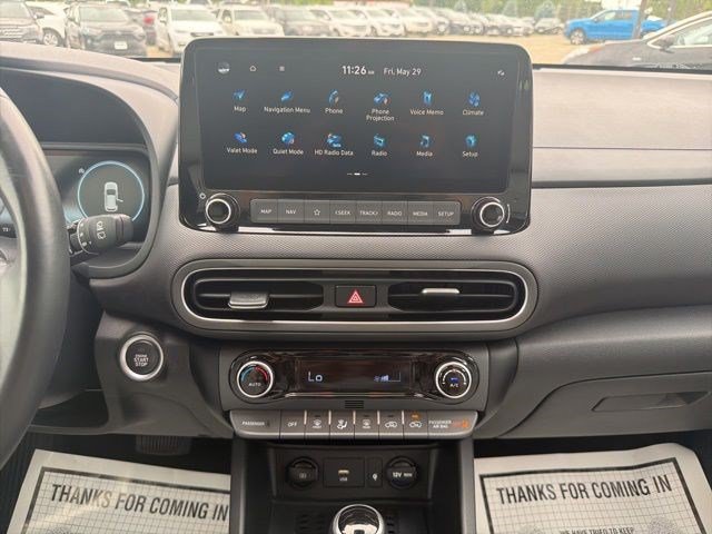 Used 2022 Lunar White Hyundai Limited image 22