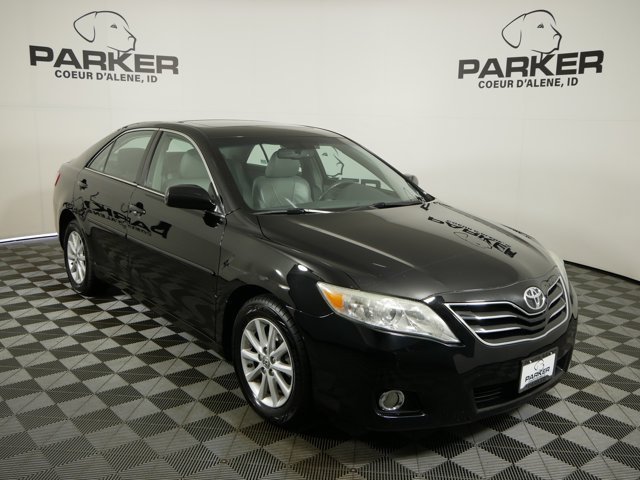 Used 2011 Black Toyota XLE w/ Extra Value Pkg image 4