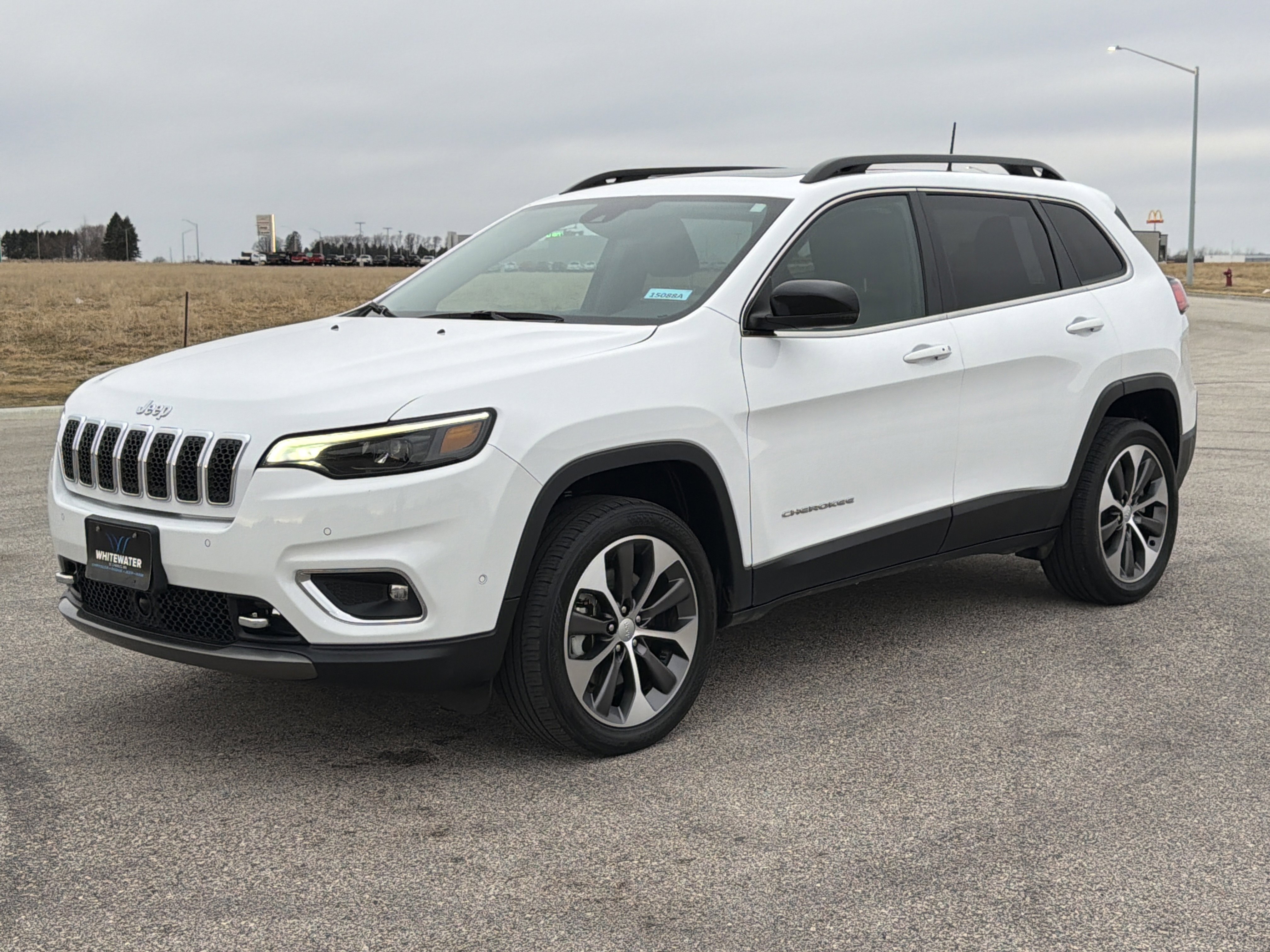 Used 2022 Jeep Cherokee Limited with VIN 1C4PJMDX0ND504879 for sale in Saint Charles, Minnesota