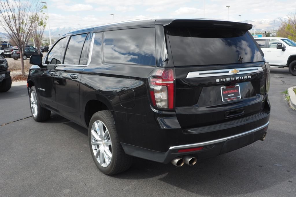 Used 2022 Black Chevrolet High Country image 5