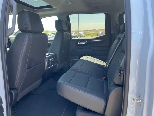 2026 GMC Sierra 1500 SLT - Photo 16