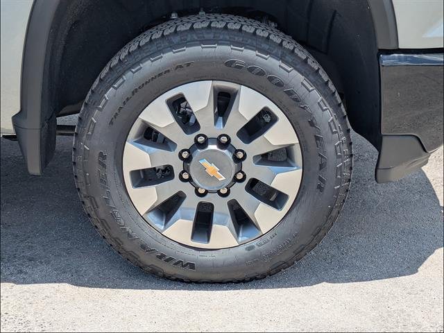 2026 Chevrolet Silverado 2500 HD Custom - Photo 13