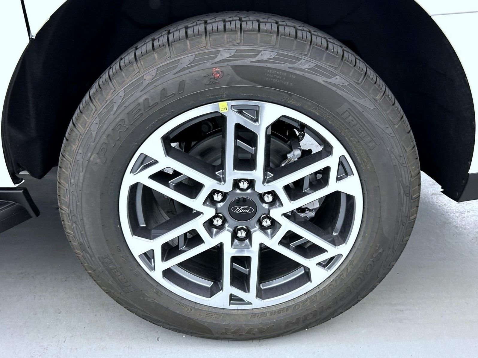 New 2026 Star White Metallic Tri-Coat Ford Active image 25
