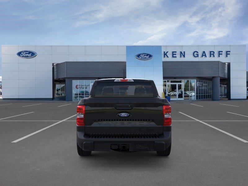 New 2026 Shadow Black Ford XLT image 5
