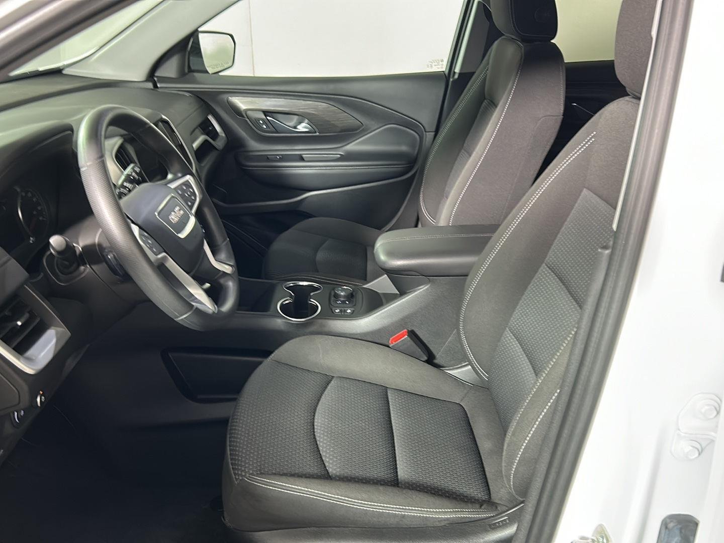 Used 2024 Summit White GMC SLE image 14