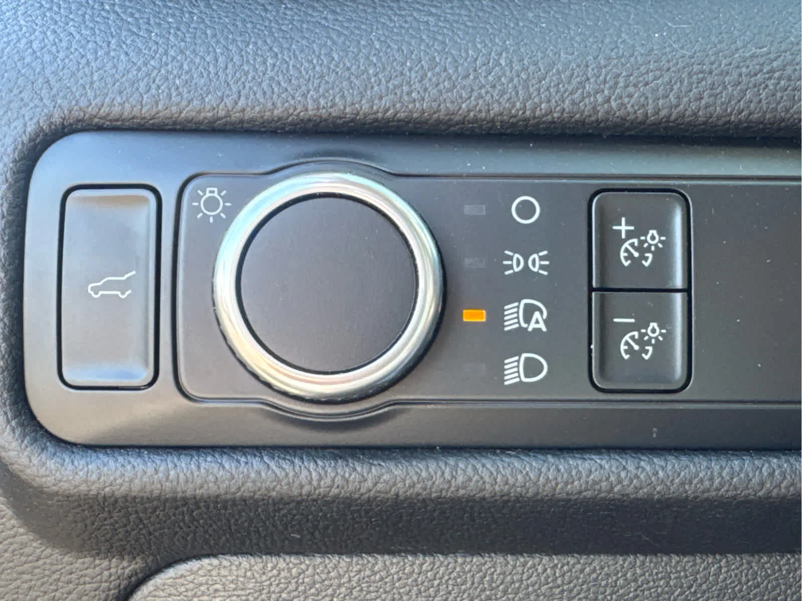 Used 2023 Agate Black Metallic Ford XLT image 11
