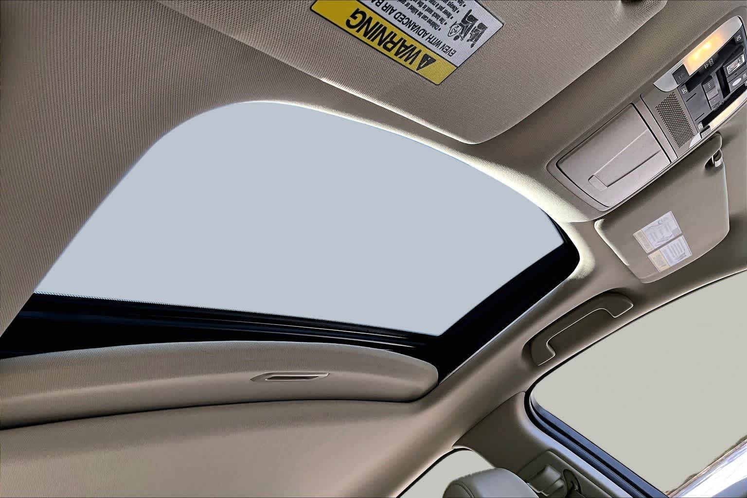 Used 2017  Acura w/Technology Pkg image 14